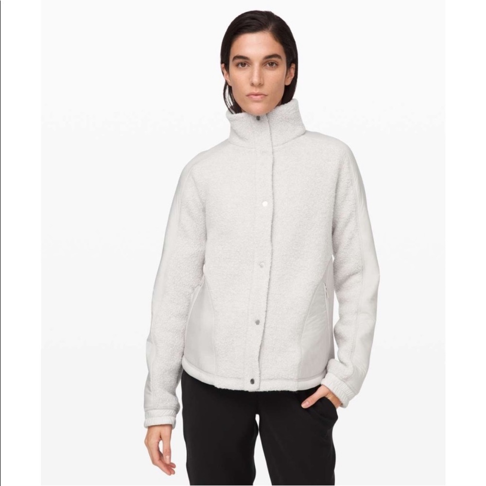 Lululemon Go Cozy Jacket Off White/Grey size 6